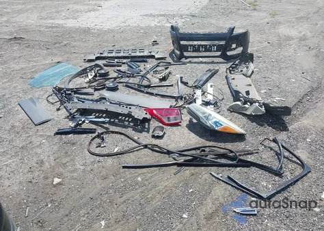 2013 Ford Escape Titanium z USA, uszkodzony, nr VIN 1FMCU0J90DUA13114